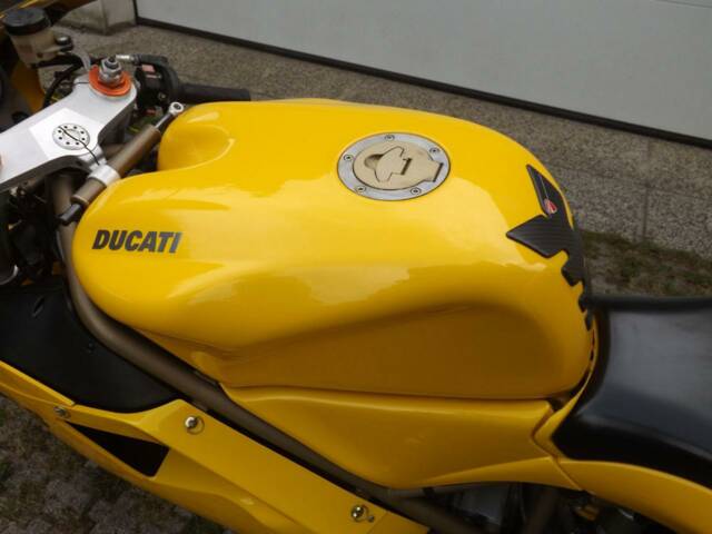 Ducati 748 Biposto