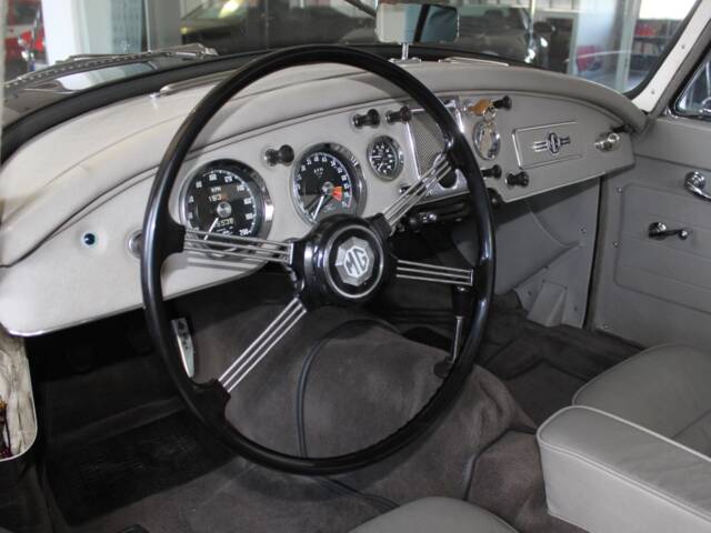 MG MGA Twin Cam