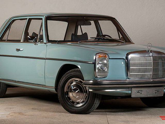 Mercedes-Benz 200 D