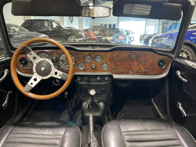 Triumph TR 6 PI