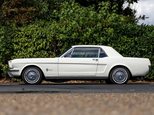 Ford Mustang 200