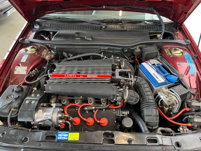 Lancia Thema 8.32