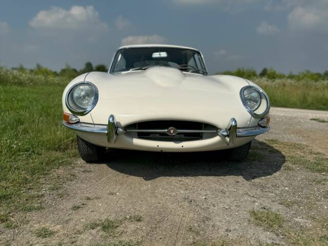 Jaguar E-Type 3.8 Flat Floor