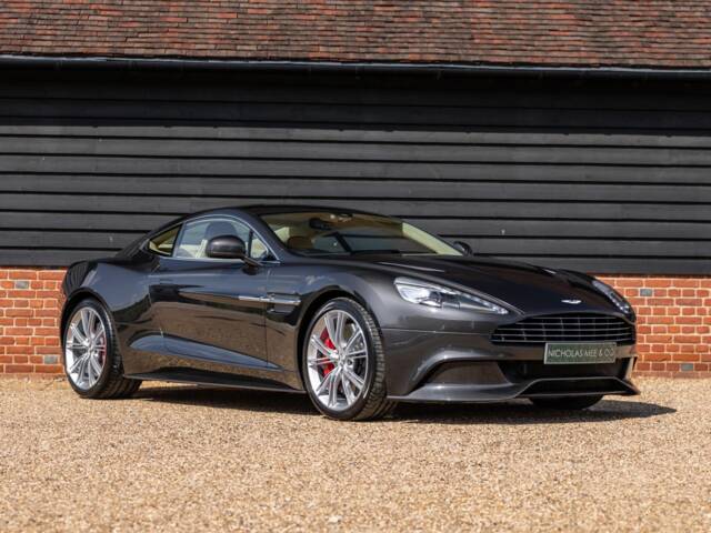 Bild 1/50 von Aston Martin Vanquish (2012)