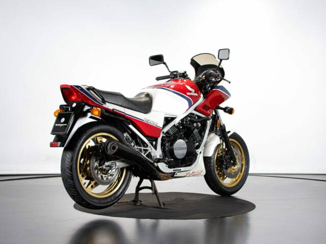 Honda VF 750