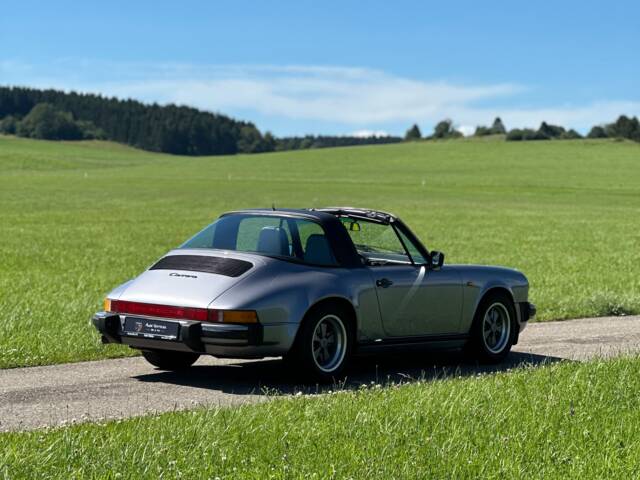 Porsche 911 Carrera 3.2 "#250.000 911"