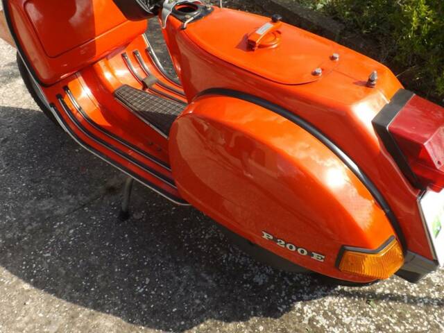 Piaggio Vespa P 200 E