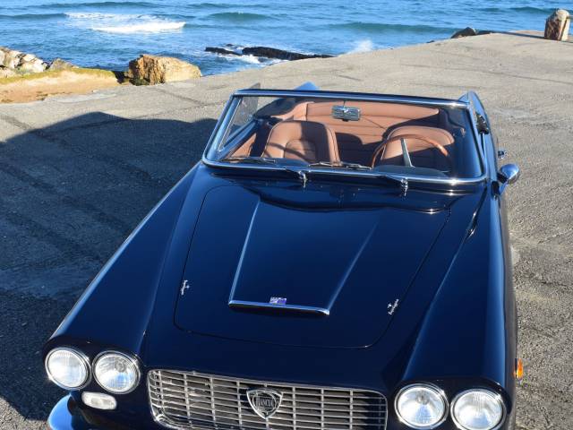 Lancia Flaminia GT 3C 2.5 Convertible - Lancia Flaminia Convertible 2.5L 3 C completely restored