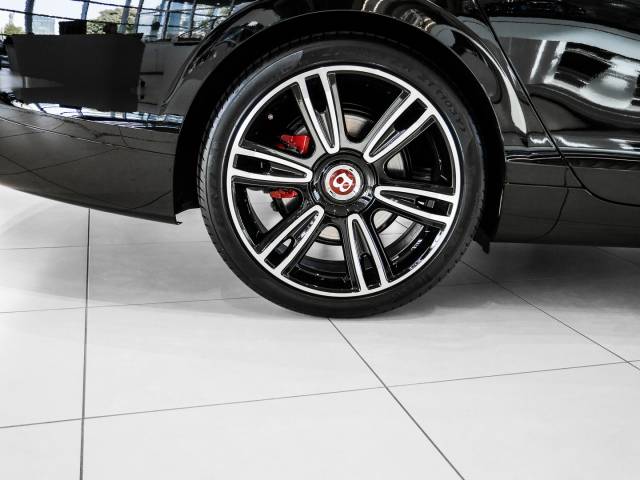 Bentley Flying Spur V8 S