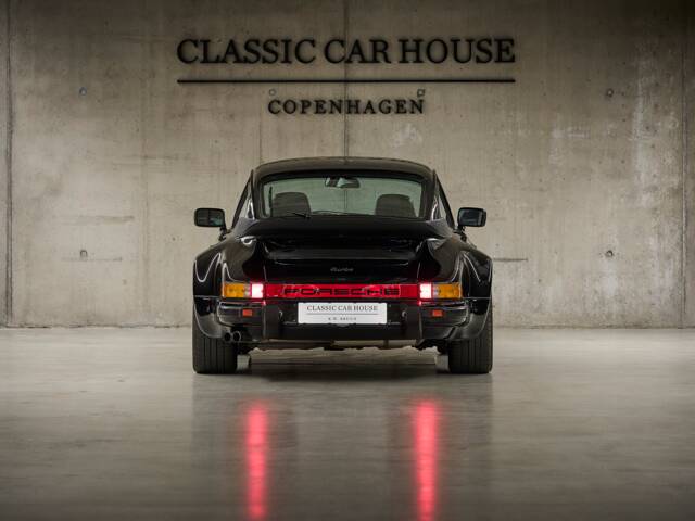 Porsche 911 Turbo 3.3