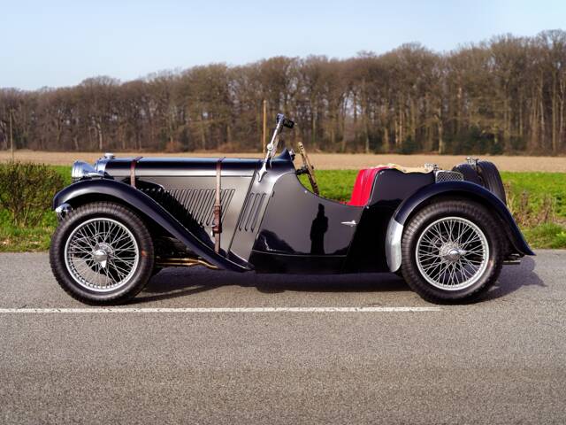 Singer 9 Sports