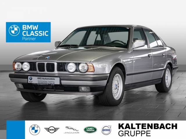 BMW 520i