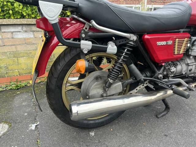 Moto Guzzi 1000 SP
