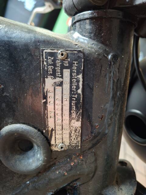 Triumph TR65 Thunderbird