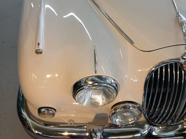 Jaguar Mk II 3.4