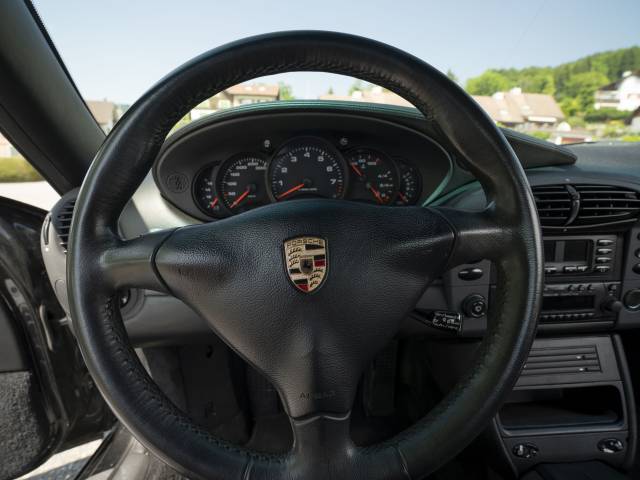Porsche 911 Carrera