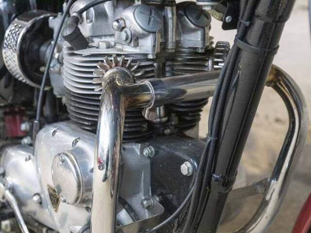 Triumph T 100 R Daytona