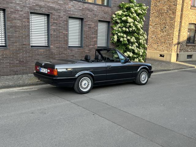 BMW 318i