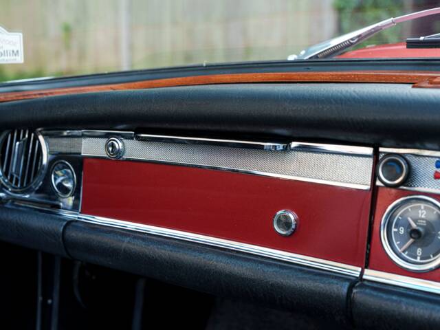 Mercedes-Benz 280 SL