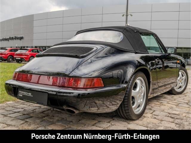 Porsche 911 Carrera 4