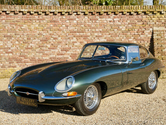 Immagine 1/50 di Jaguar E-Type 4.2 (1966)