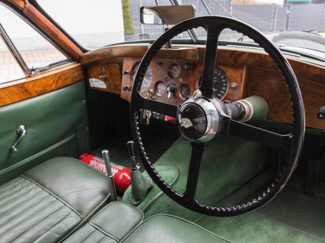 Jaguar XK 120 SE FHC