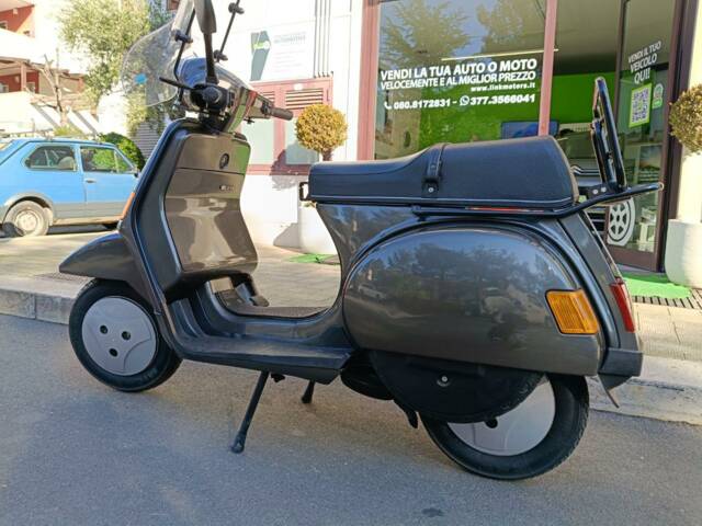 Piaggio Vespa Cosa 125