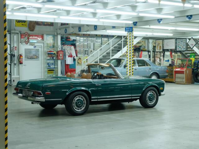 Mercedes-Benz 280 SL