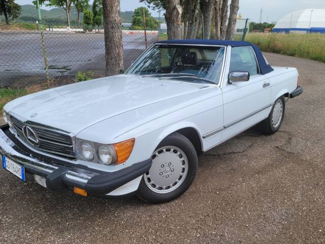 Image 1/23 de Mercedes-Benz 560 SL (1987)