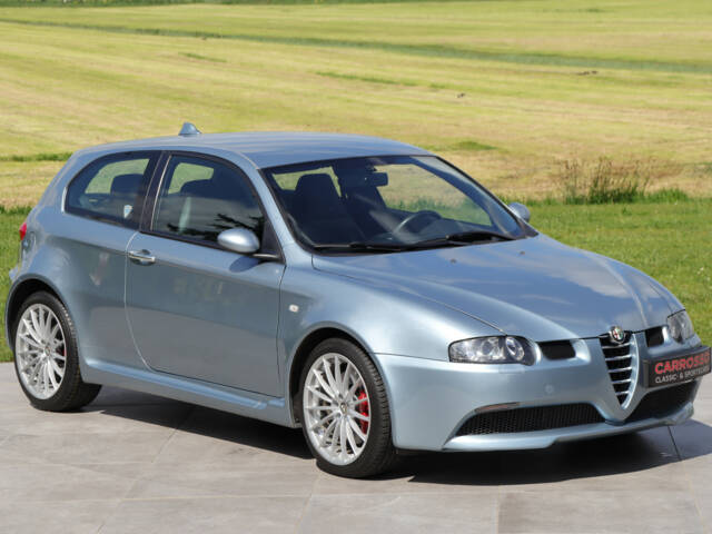 Bild 1/50 von Alfa Romeo 147 3.2 GTA (2005)