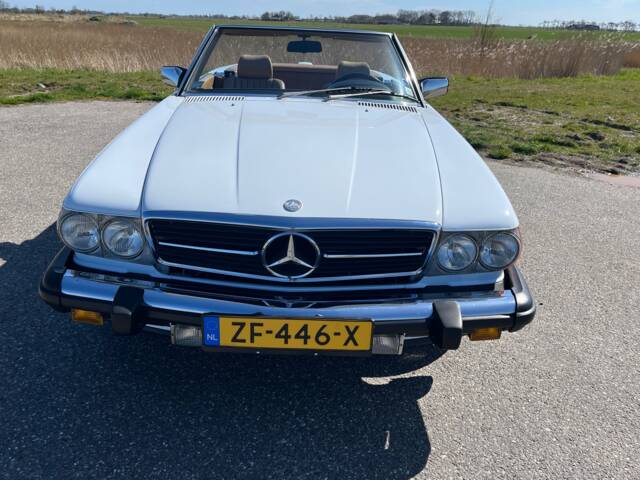 Image 1/16 de Mercedes-Benz 560 SL (1987)