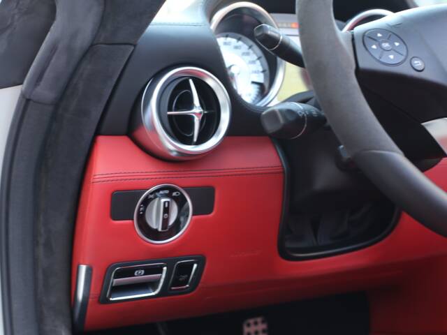 Mercedes-Benz SLS AMG Roadster