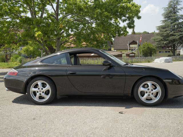 Porsche 911 Carrera
