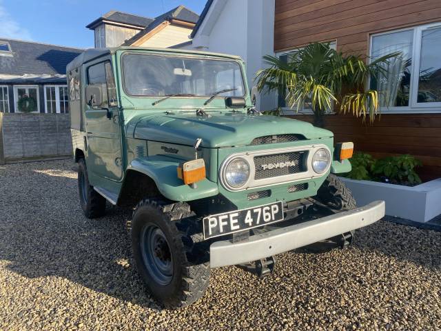 Toyota Land Cruiser FJ 40