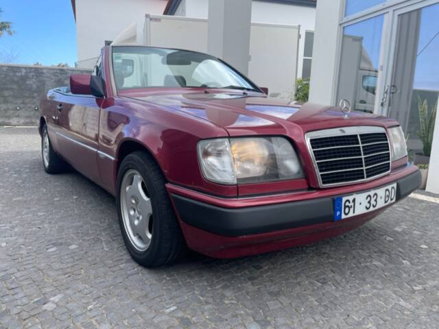 Bild 1/6 von Mercedes-Benz E 200 (1994)