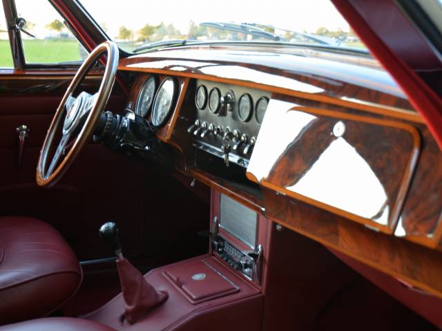 Jaguar Mk II 3.8