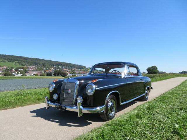 Immagine 1/20 di Mercedes-Benz 220 S (1958)