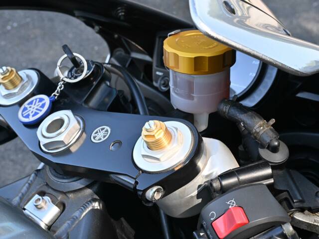 Yamaha YZF-R1