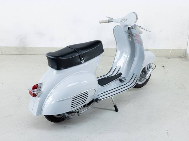 Piaggio Vespa 125