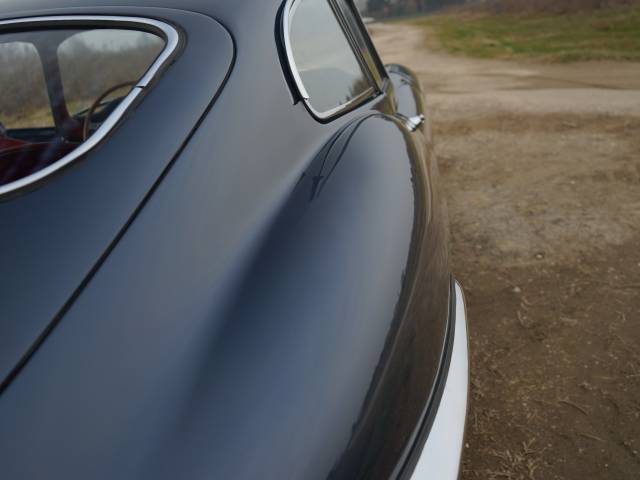 Jaguar E-Type 3.8