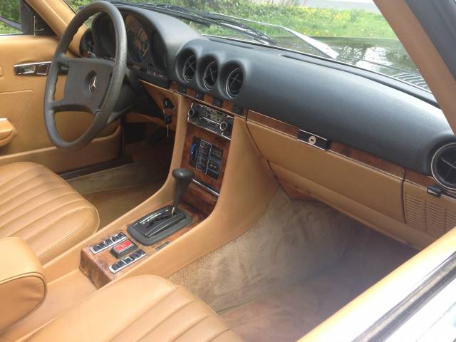 Mercedes-Benz E 320 T - Mercedes-Benz 320 T