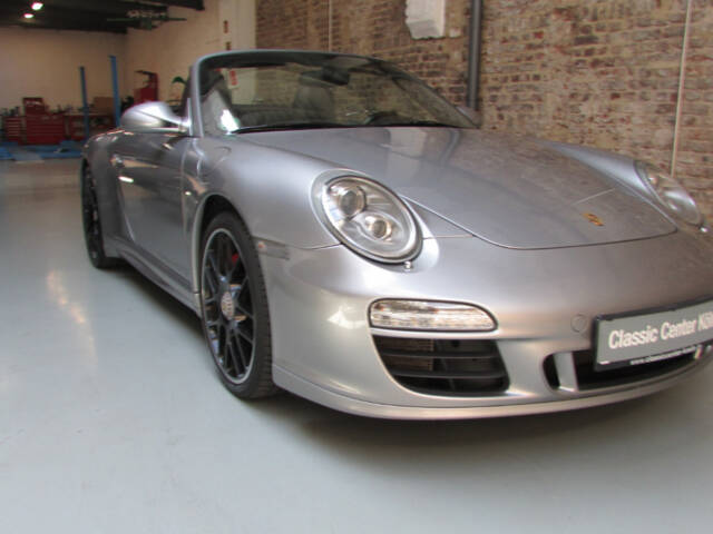 Bild 1/21 von Porsche 911 Carrera 4 GTS (2012)