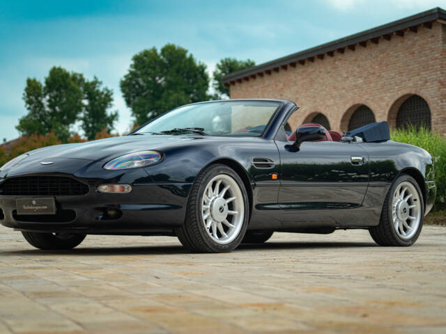 Bild 1/37 von Aston Martin DB 7 Volante (1998)