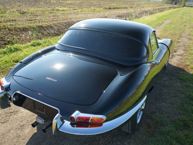 Jaguar E-Type 3.8