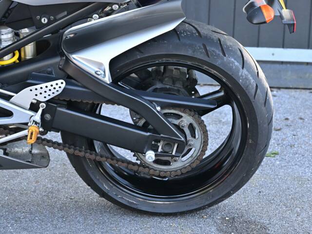Yamaha YZF-R1