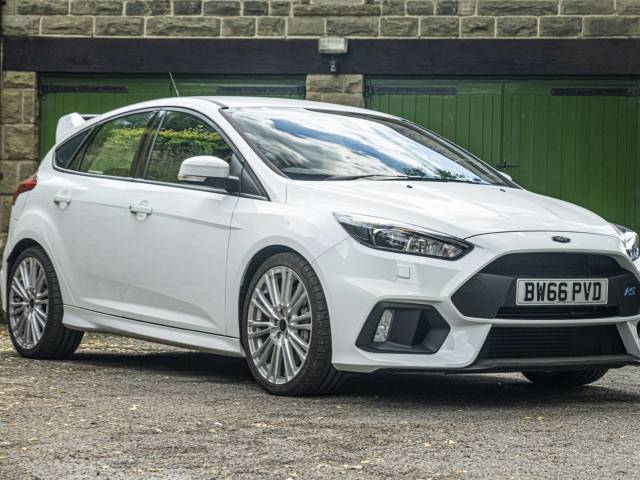 Image 1/36 of Ford Focus RS (2016)