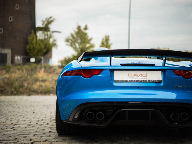 Jaguar F-Type Project 7