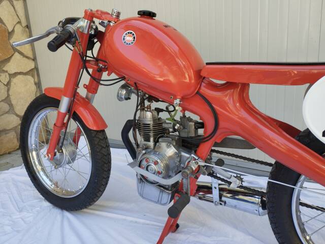 Motom 48