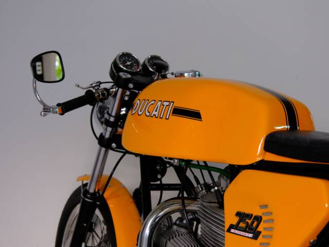 Ducati 750 Sport