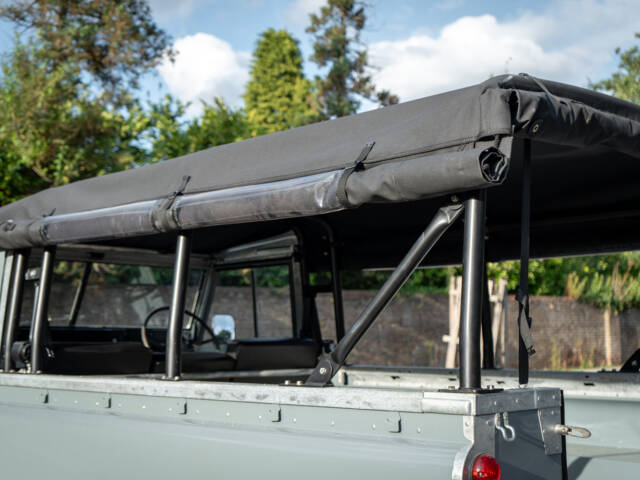 Land Rover 109